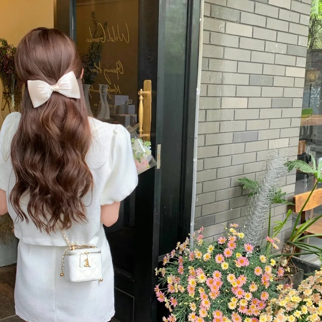 清风朗月花正开